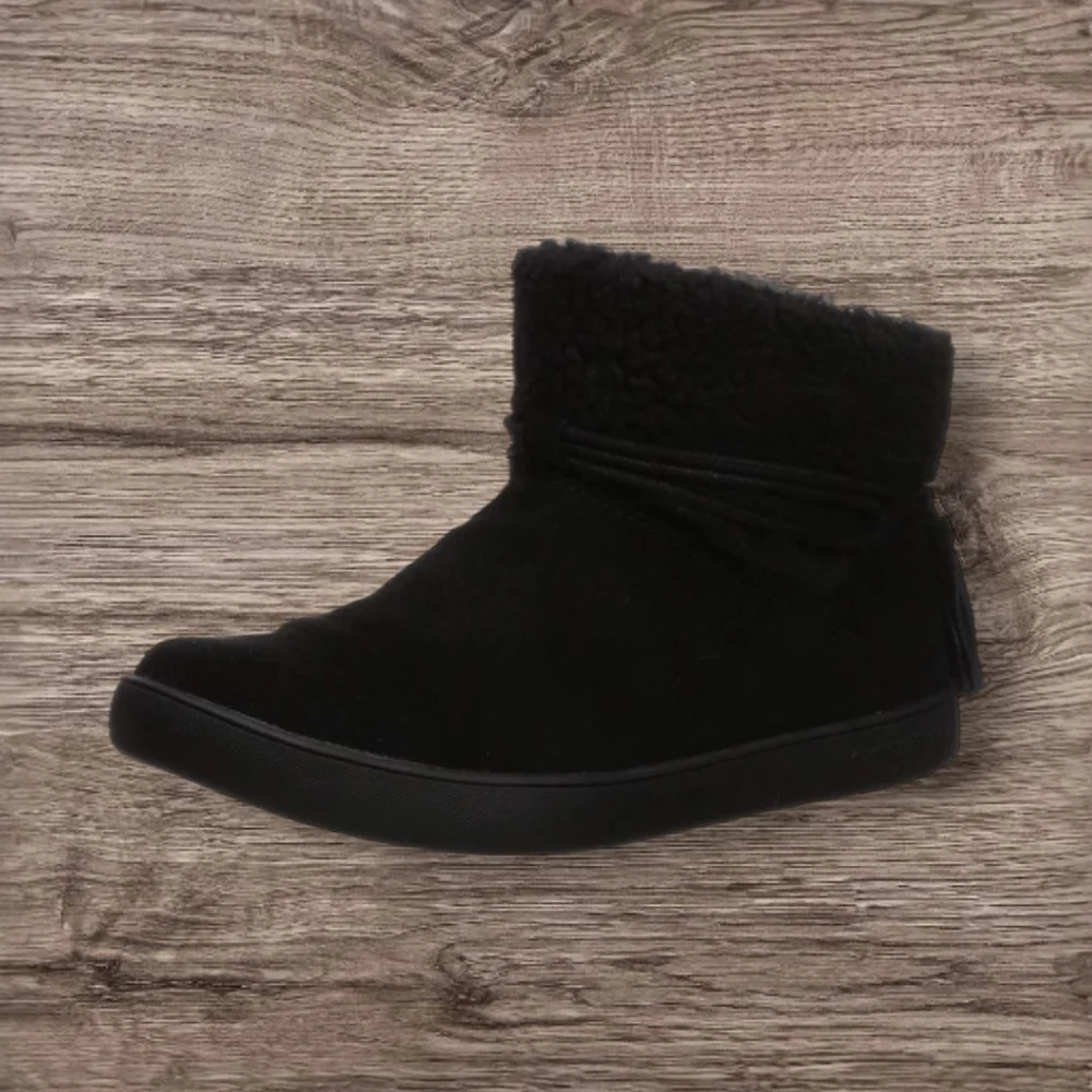 Koolaburra By UGG SZ 6 Black Suede Ankle Boots